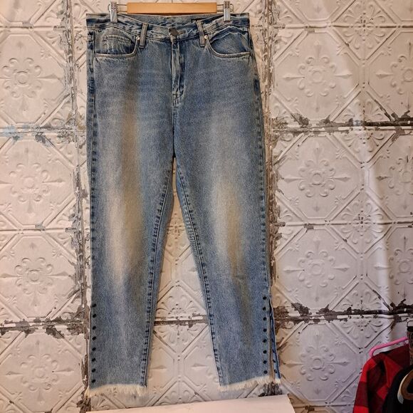 BLANKNYC Distressed High Rise Tapered Boho Jeans SZ 30 - Picture 3 of 13